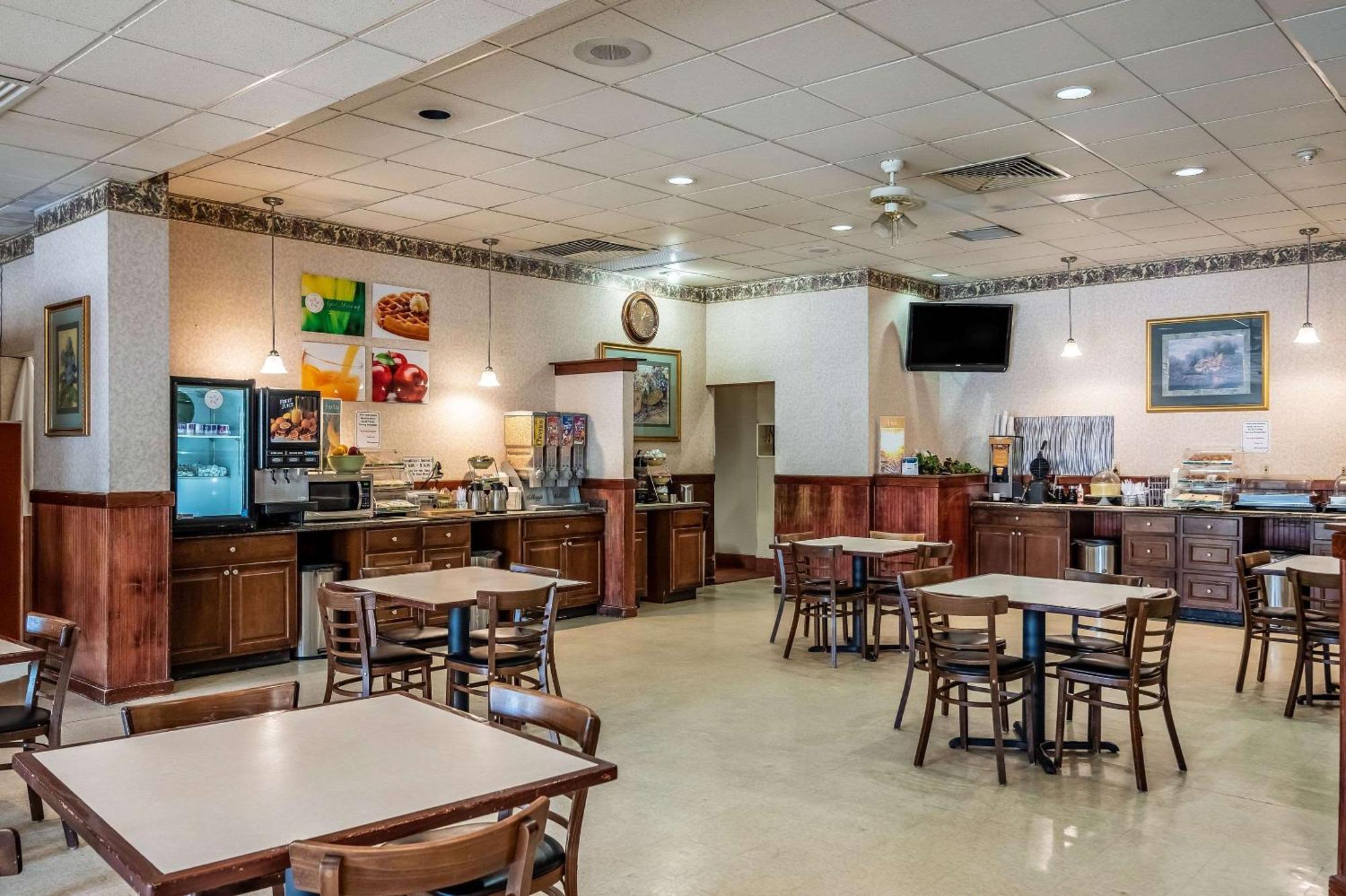 Quality Inn Тринидад Экстерьер фото