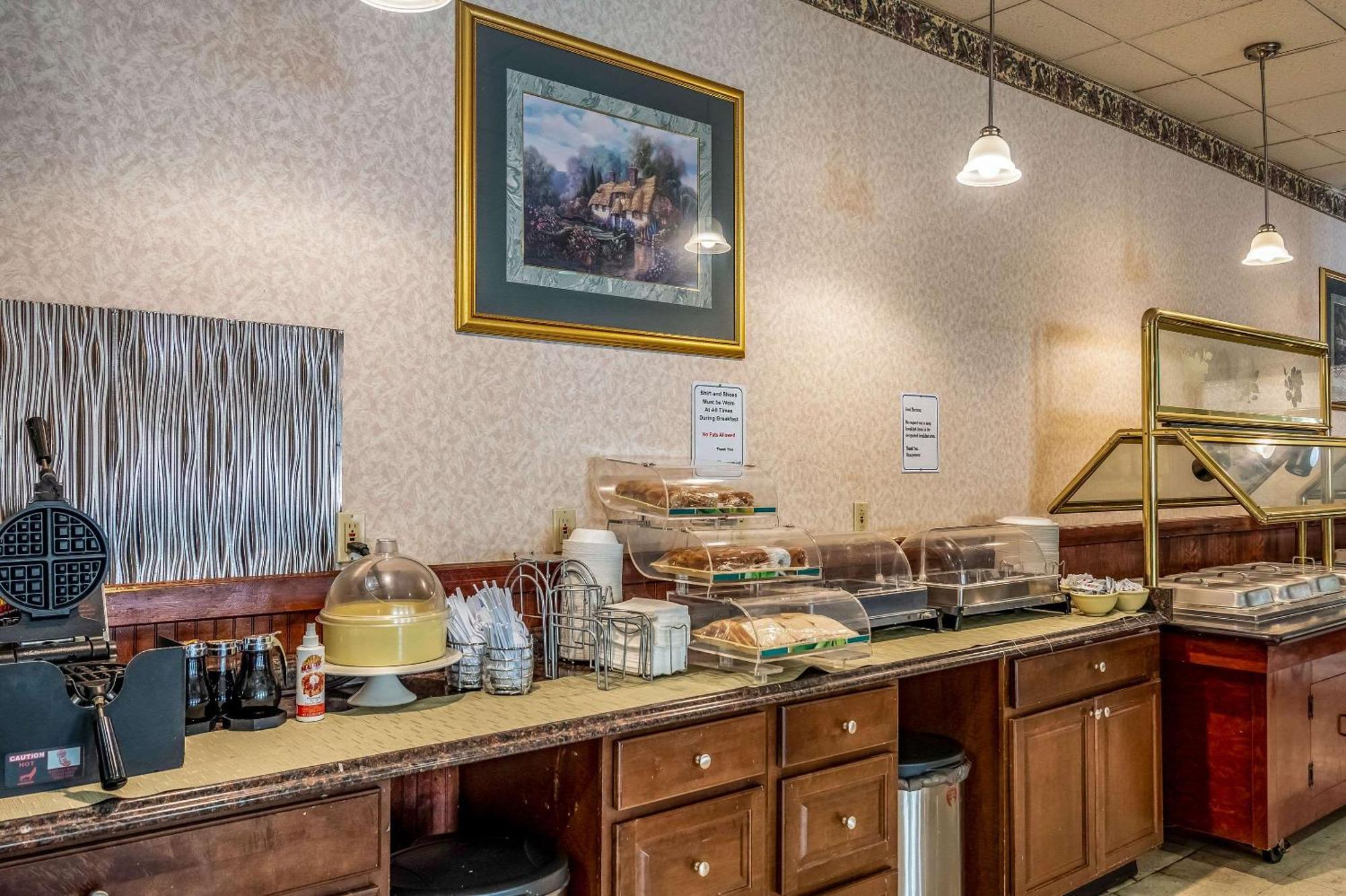 Quality Inn Тринидад Экстерьер фото