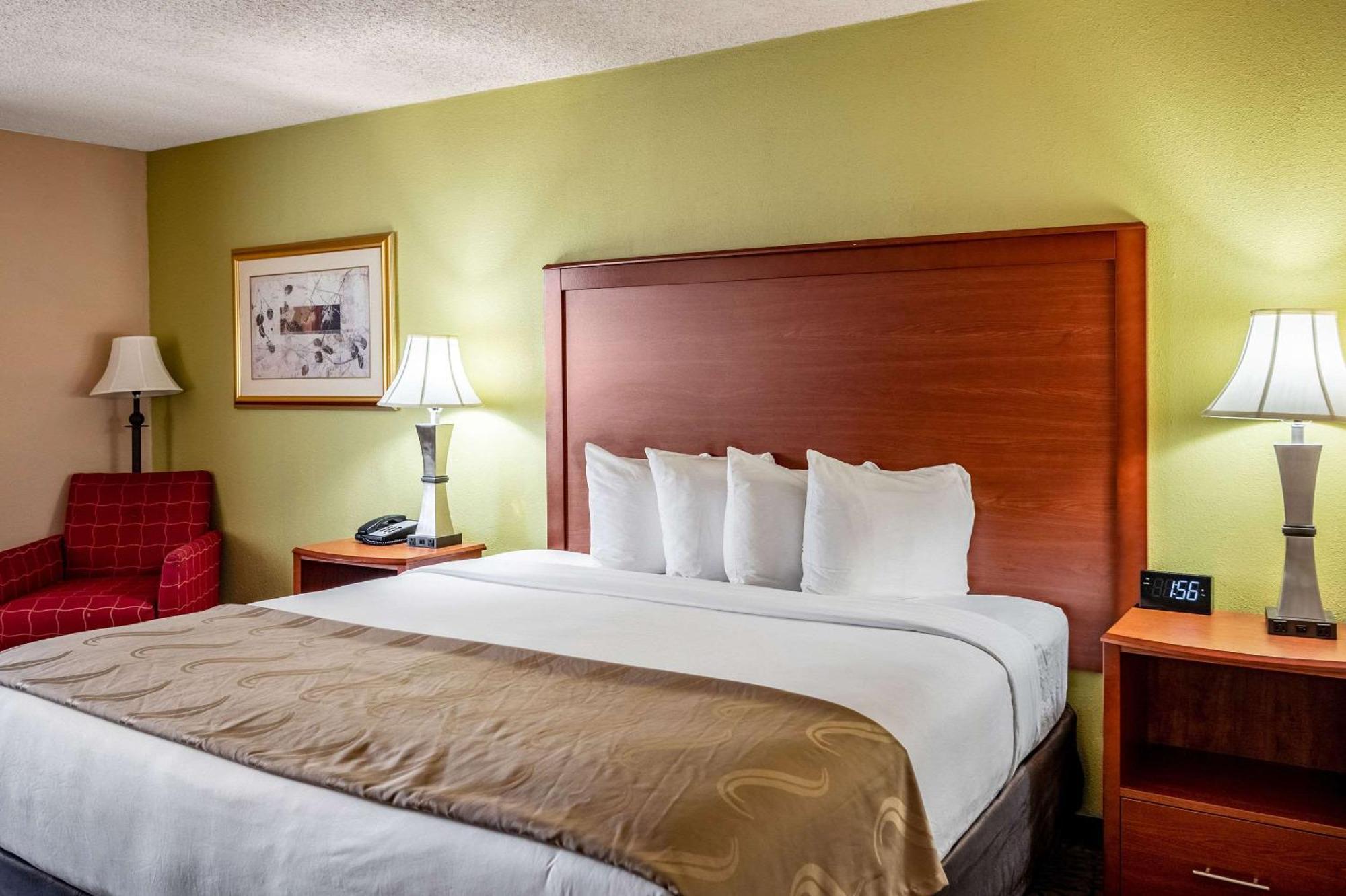 Quality Inn Тринидад Экстерьер фото