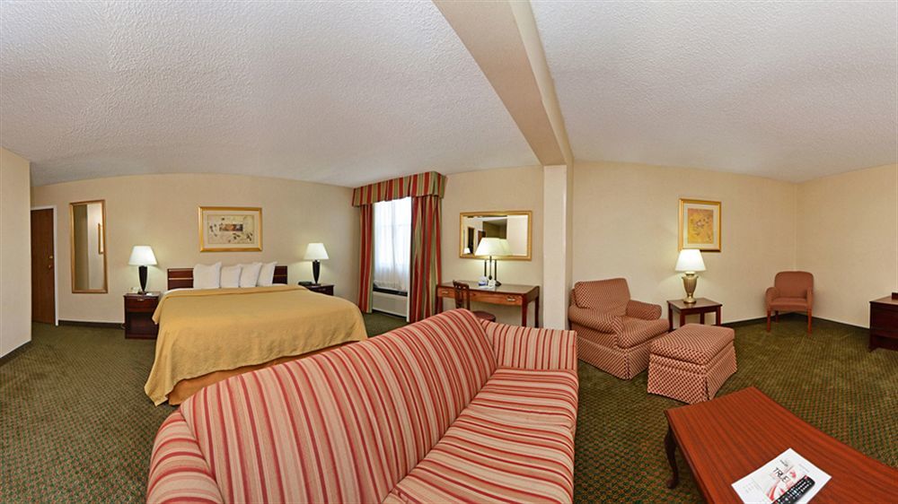 Quality Inn Тринидад Экстерьер фото