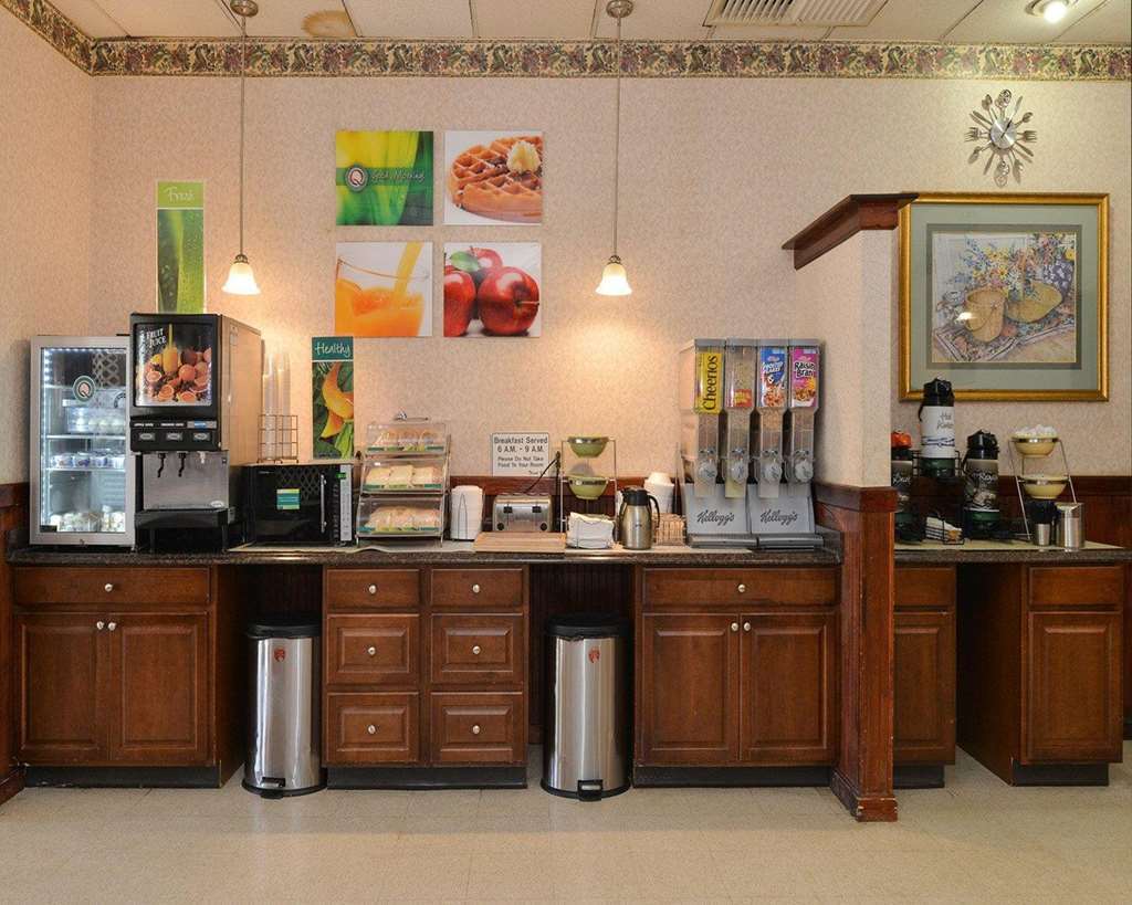 Quality Inn Тринидад Ресторан фото