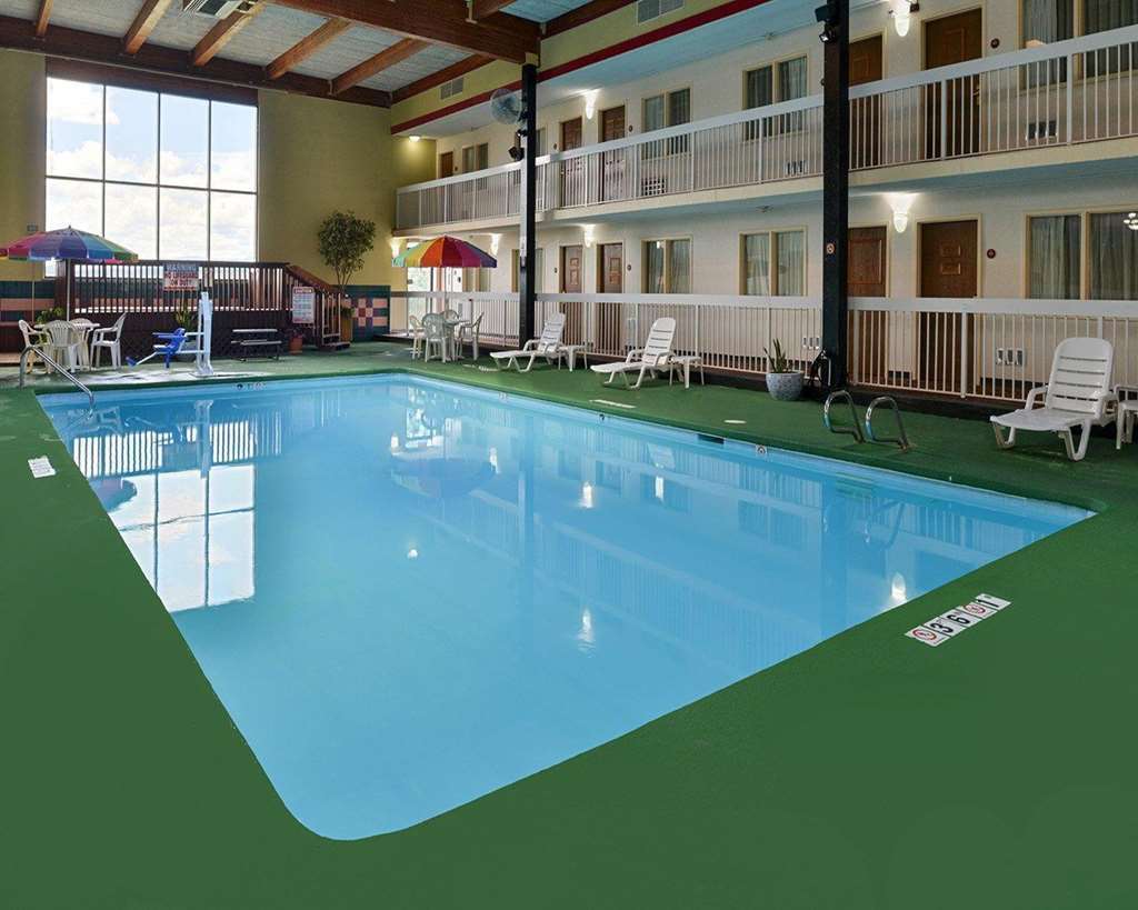 Quality Inn Тринидад Удобства фото